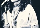 How Linda Ronstadt Turned an Older Soul Song Into Her Only No. 1 Hit
