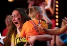 😭💖 GOLDEN BUZZER! Sign Along With Us delivered a truly unforgettable performance! ✨👇